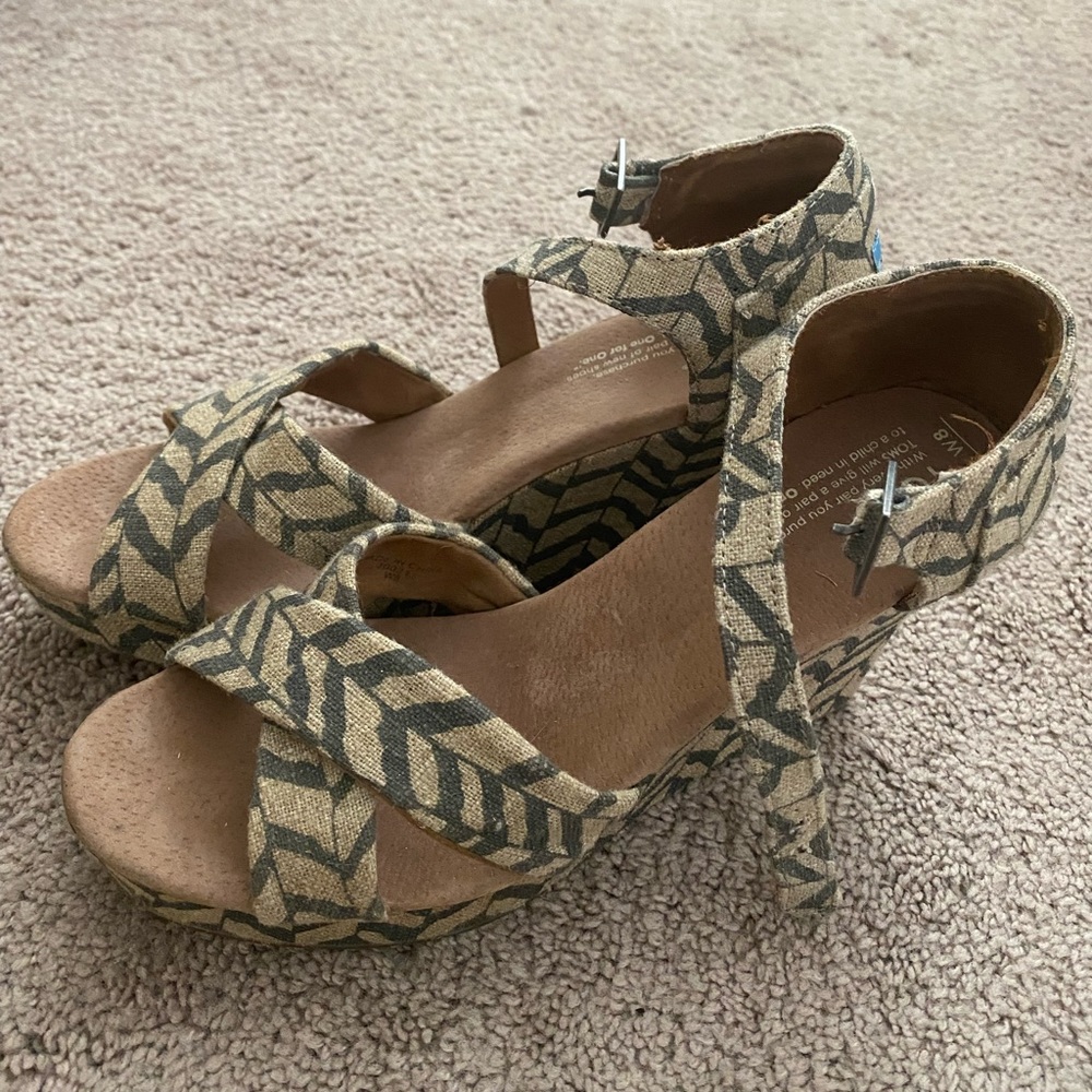 Toms wedge